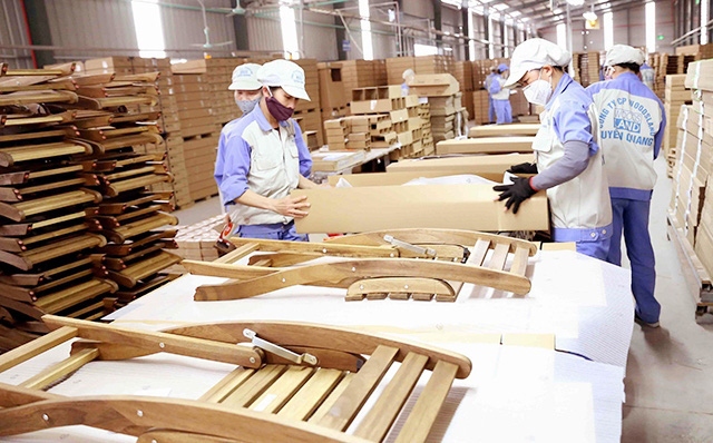 Local furniture firms seek ways to engage in global supply chain